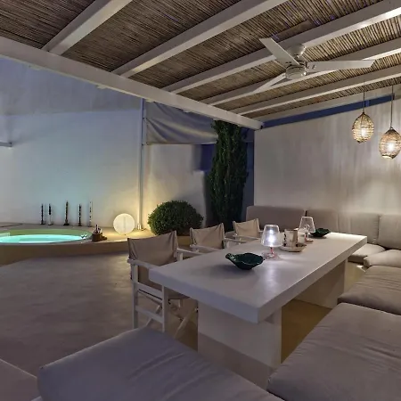 Dom wakacyjny Casa Blanca Nausa